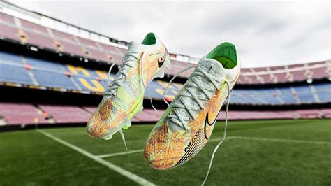 voetbalschoenen nike nieuwe collectie|Nike indoor voetbalschoenen.